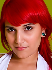 Flashy Babes - Flashy Photoshoot - Lauren