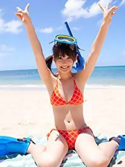 All Gravure - Summer Shopping - Momoko Tsugunaga