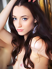 Met Art - Canario - Zsanett Tormay