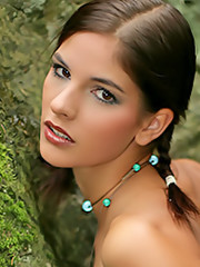 Watch 4 Beauty - Swing - Demi