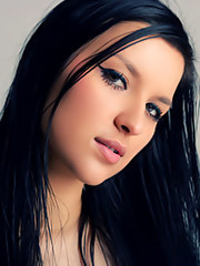 Watch 4 Beauty - Casting Katie - Katie