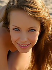 Watch 4 Beauty - Barefooted - Natasha