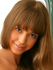 Watch 4 Beauty - Cutie Pie - Natasha