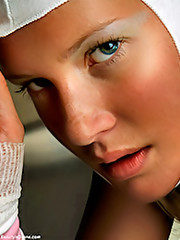 Beauty Is Divine - Sportif Motif - Sarah K